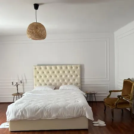 Hidden Gem In The Center Of The City Apartment Brasov